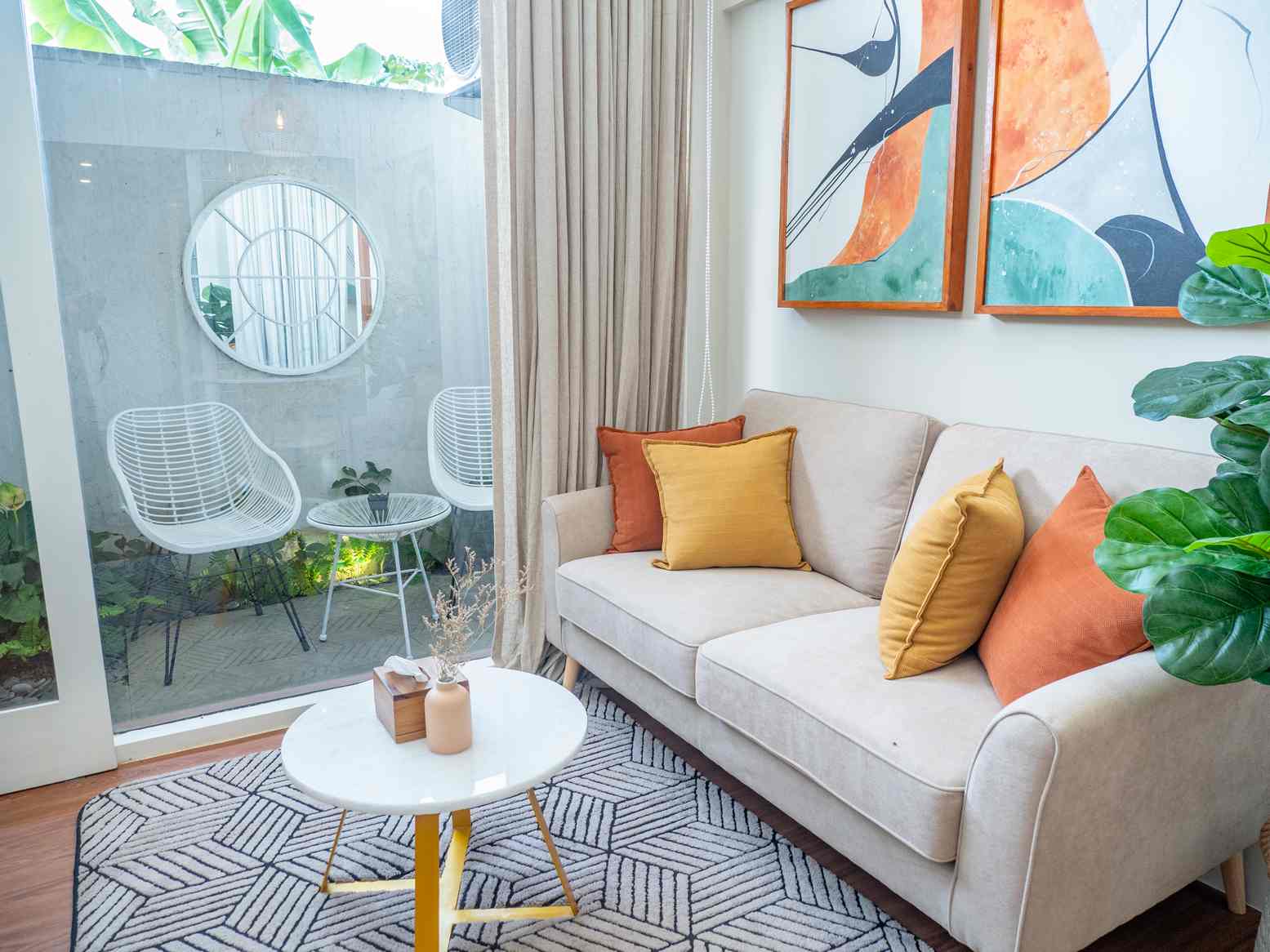 Room Lotus