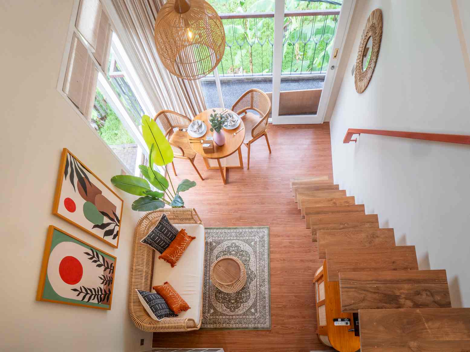 Room Thamarai