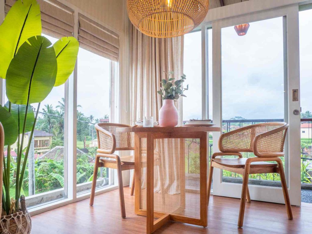 Room Thamarai