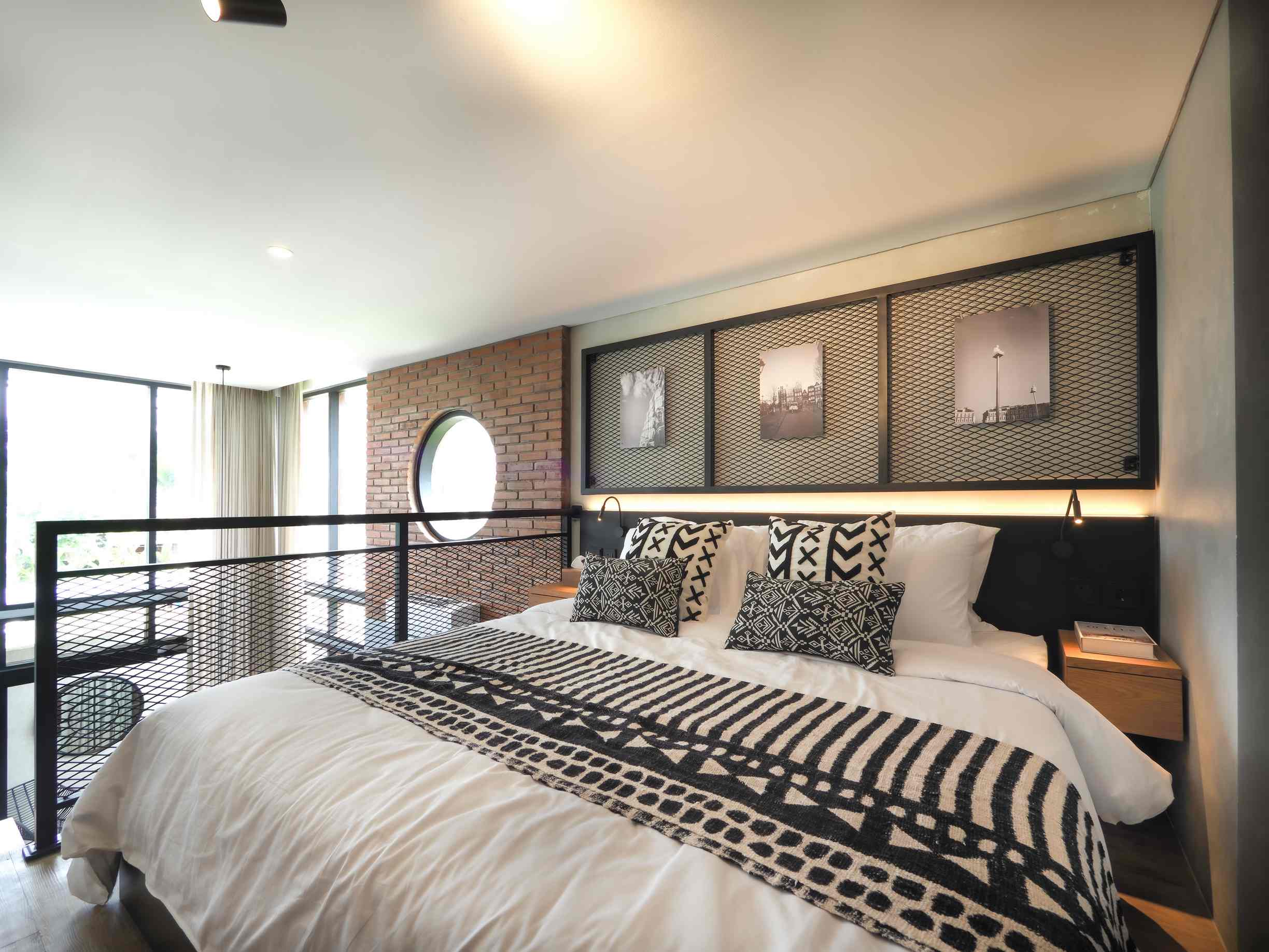 Tarate Six Unique Studio Units